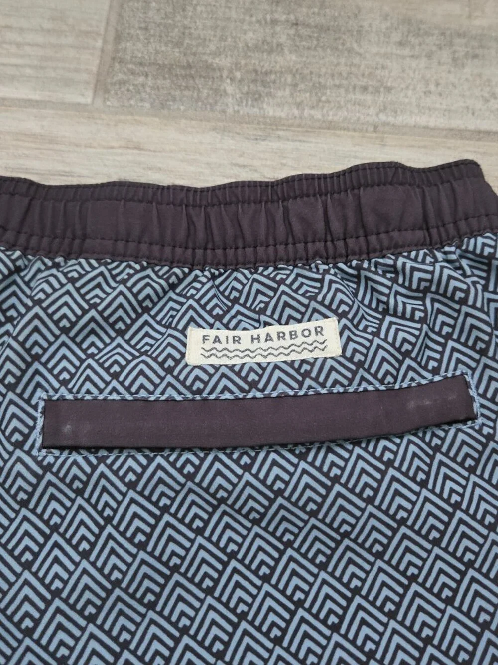 Fair Harbor Geo Pattern Swim Trunks Mens Blue Grey Lined Resort Small FLAW S
